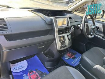 Toyota Voxy ZS KIRAMEKI Z
