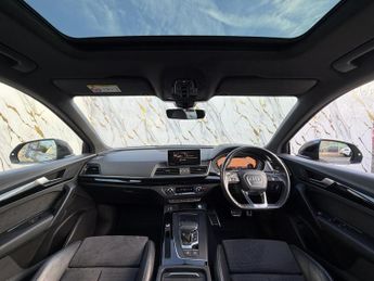 Audi Q5 2.0 TDI 40 Black Edition SUV 5dr Diesel S Tronic quattro Euro 6 