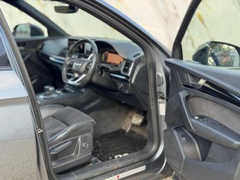Audi Q5 2.0 TDI 40 Black Edition SUV 5dr Diesel S Tronic quattro Euro 6 