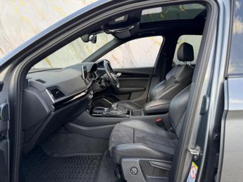 Audi Q5 2.0 TDI 40 Black Edition SUV 5dr Diesel S Tronic quattro Euro 6 