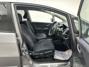 Honda Jazz 1.3h IMA HS Hatchback 5dr Petrol Hybrid CVT Euro 5 (102 ps)