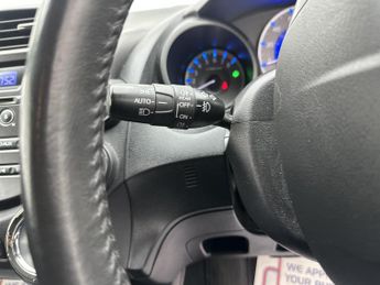 Honda Jazz 1.3h IMA HS Hatchback 5dr Petrol Hybrid CVT Euro 5 (102 ps)