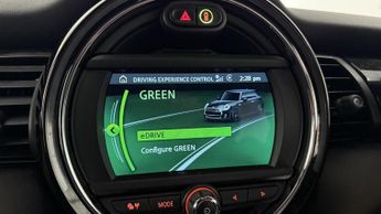 MINI Electric Hatch Cooper SE 32.6kWh Level 2 Hatchback 3dr Electric Auto (184 ps)