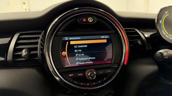 MINI Electric Hatch Cooper SE 32.6kWh Level 2 Hatchback 3dr Electric Auto (184 ps)