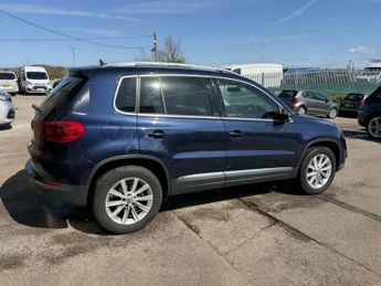 Volkswagen Tiguan 2.0 TDI BlueMotion Tech SE SUV 5dr Diesel Manual 4WD Euro 5 (s/s
