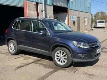 Volkswagen Tiguan 2.0 TDI BlueMotion Tech SE SUV 5dr Diesel Manual 4WD Euro 5 (s/s