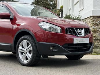 Nissan Qashqai 1.6 Acenta SUV 5dr Petrol CVT 2WD Euro 5 (117 ps)