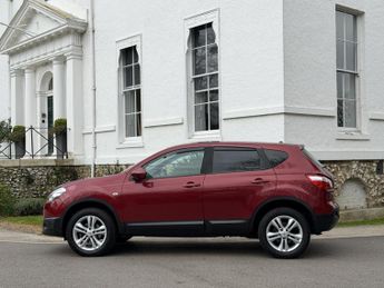 Nissan Qashqai 1.6 Acenta SUV 5dr Petrol CVT 2WD Euro 5 (117 ps)