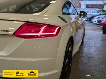 Audi TT 2.0 TFSI S line Coupe 3dr Petrol S Tronic quattro Euro 6 (s/s) (