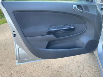 Vauxhall Corsa 1.2 16V SXi Hatchback 5dr Petrol Manual Euro 5 (A/C) (85 ps)