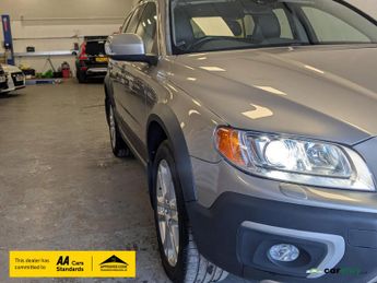 Volvo XC70 2.4 D4 SE Lux Estate 5dr Diesel Geartronic AWD Euro 5 (181 ps)