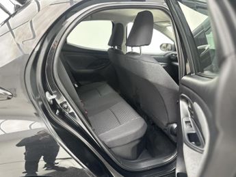 Toyota Yaris 1.5 VVT-h Design Hatchback 5dr Petrol Hybrid E-CVT Euro 6 (s/s) 