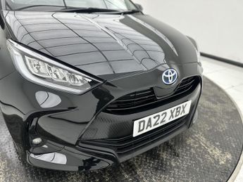 Toyota Yaris 1.5 VVT-h Design Hatchback 5dr Petrol Hybrid E-CVT Euro 6 (s/s) 