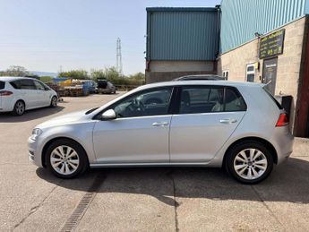 Volkswagen Golf 1.6 TDI BlueMotion Tech SE Hatchback 5dr Diesel DSG Euro 5 (s/s)