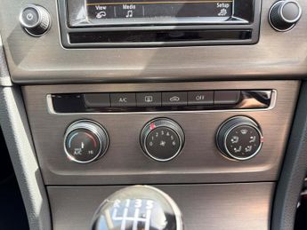 Volkswagen Golf 2.0 TDI BlueMotion Tech SE Hatchback 5dr Diesel Manual Euro 5 (s