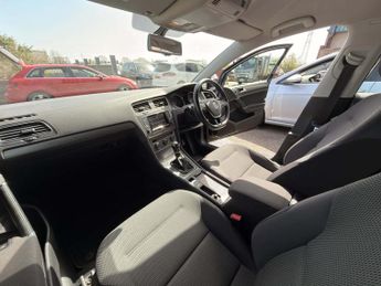 Volkswagen Golf 2.0 TDI BlueMotion Tech SE Hatchback 5dr Diesel Manual Euro 5 (s