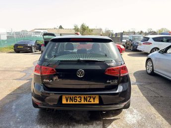 Volkswagen Golf 2.0 TDI BlueMotion Tech SE Hatchback 5dr Diesel Manual Euro 5 (s