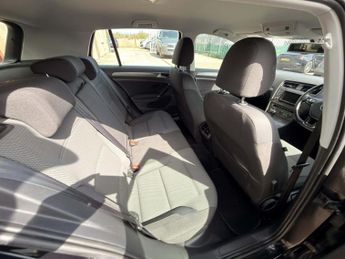 Volkswagen Golf 2.0 TDI BlueMotion Tech SE Hatchback 5dr Diesel Manual Euro 5 (s