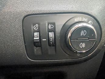 Vauxhall Crossland X 1.2 SE SUV 5dr Petrol Manual Euro 6 (81 ps)