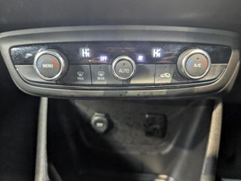 Vauxhall Crossland X 1.2 SE SUV 5dr Petrol Manual Euro 6 (81 ps)