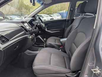 SsangYong Korando 2.2D LE SUV 5dr Diesel Manual Euro 6 (178 ps)
