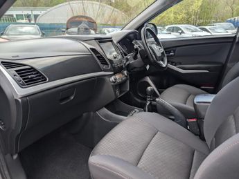 SsangYong Korando 2.2D LE SUV 5dr Diesel Manual Euro 6 (178 ps)