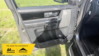 Land Rover Discovery 4 3.0 SD V6 HSE SUV 5dr Diesel CommandShift 4WD Euro 5 (245 ps)
