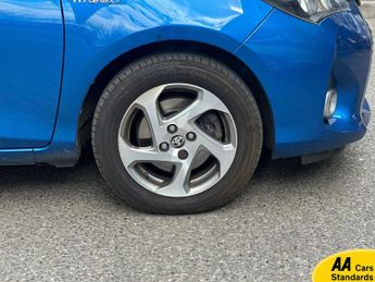 Toyota Yaris 1.5 VVT-h Icon Hatchback 5dr Petrol Hybrid E-CVT Euro 6 (101 ps)