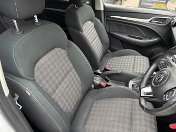 MG MG ZS 1.0 T-GDI Excite SUV 5dr Petrol Auto Euro 6 (111 ps)