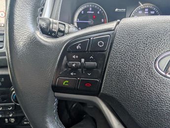 Hyundai TUCSON 2.0 CRDi Blue Drive Premium SUV 5dr Diesel Manual Euro 6 (s/s) (