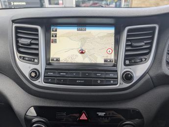 Hyundai TUCSON 2.0 CRDi Blue Drive Premium SUV 5dr Diesel Manual Euro 6 (s/s) (