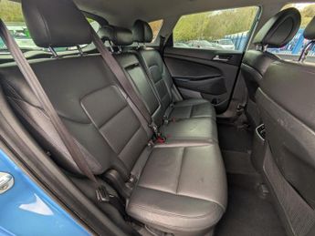 Hyundai TUCSON 2.0 CRDi Blue Drive Premium SUV 5dr Diesel Manual Euro 6 (s/s) (