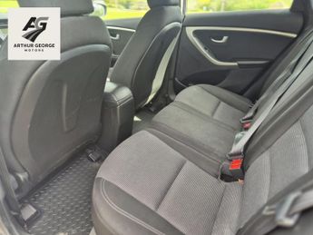 Hyundai i30 1.6 CRDi Blue Drive Active Hatchback 5dr Diesel Manual Euro 5 (s