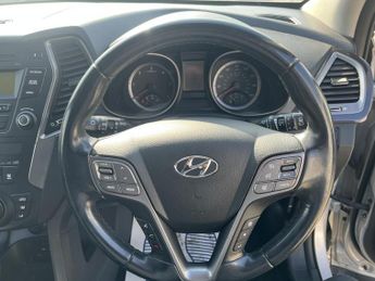 Hyundai Santa Fe 2.2 CRDi Style SUV 5dr Diesel Auto 4WD Euro 5 (5 seat) (194 bhp)