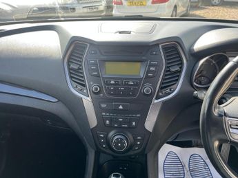 Hyundai Santa Fe 2.2 CRDi Style SUV 5dr Diesel Auto 4WD Euro 5 (5 seat) (194 bhp)