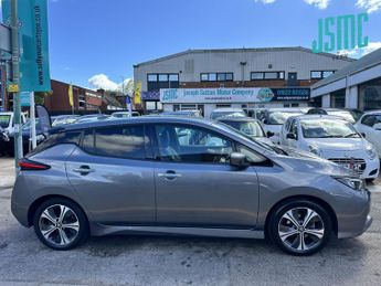 Nissan Leaf 40kWh Tekna Hatchback 5dr Electric Auto (150 ps)
