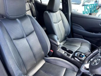 Nissan Leaf 40kWh Tekna Hatchback 5dr Electric Auto (150 ps)
