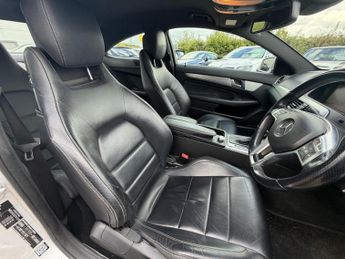 Mercedes-Benz C Class 2.1 C220 CDI BlueEfficiency AMG Sport Coupe 2dr Diesel G-Tronic+