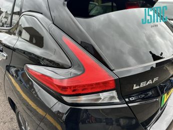 Nissan Leaf 40kWh Tekna Hatchback 5dr Electric Auto (150 ps)