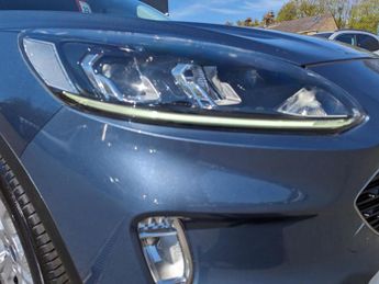 Ford Kuga 1.5 EcoBlue Zetec SUV 5dr Diesel Auto Euro 6 (s/s) (120 ps)