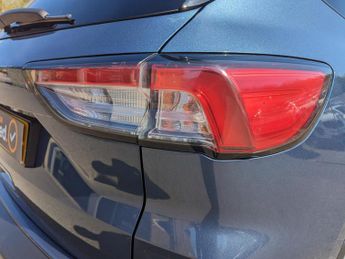 Ford Kuga 1.5 EcoBlue Zetec SUV 5dr Diesel Auto Euro 6 (s/s) (120 ps)