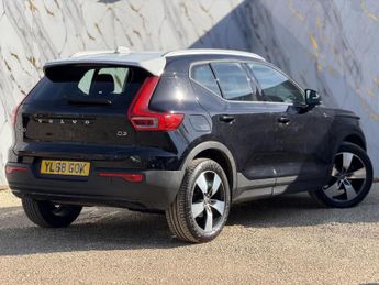 Volvo XC40 2.0 D3 Momentum SUV 5dr Diesel Auto Euro 6 (s/s) (150 ps)