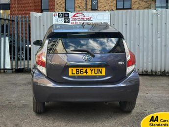 Toyota Aqua  1.5 i-VTEC ES Plus Hatchback 5dr Petrol CVT Euro 5 (99 ps)