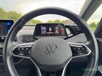 Volkswagen ID.3 Pro Performance 58kWh Life Hatchback 5dr Electric Auto (204 ps)