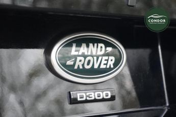 Land Rover Discovery 3.0 D300 MHEV R-Dynamic SE SUV 5dr Diesel Auto 4WD Euro 6 (s/s) 