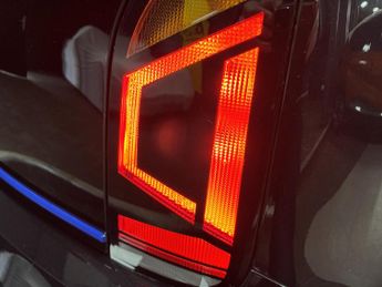 Volkswagen e-up! 36.8kWh e-up! Hatchback 5dr Electric Auto (82 ps)