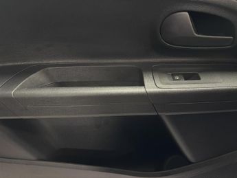 Volkswagen e-up! 36.8kWh e-up! Hatchback 5dr Electric Auto (82 ps)