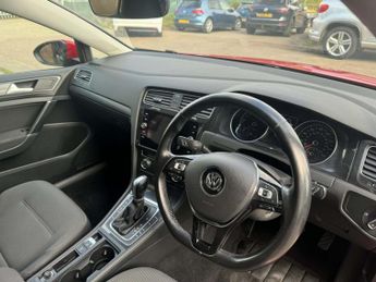 Volkswagen Golf 2.0 TDI SE Nav Estate 5dr Diesel DSG Euro 6 (s/s) (150 ps)