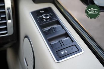 Land Rover Range Rover 3.0 TD V6 Vogue SE SUV 5dr Diesel Auto 4WD Euro 5 (s/s) (258 ps)