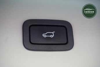 Land Rover Range Rover 3.0 TD V6 Vogue SE SUV 5dr Diesel Auto 4WD Euro 5 (s/s) (258 ps)